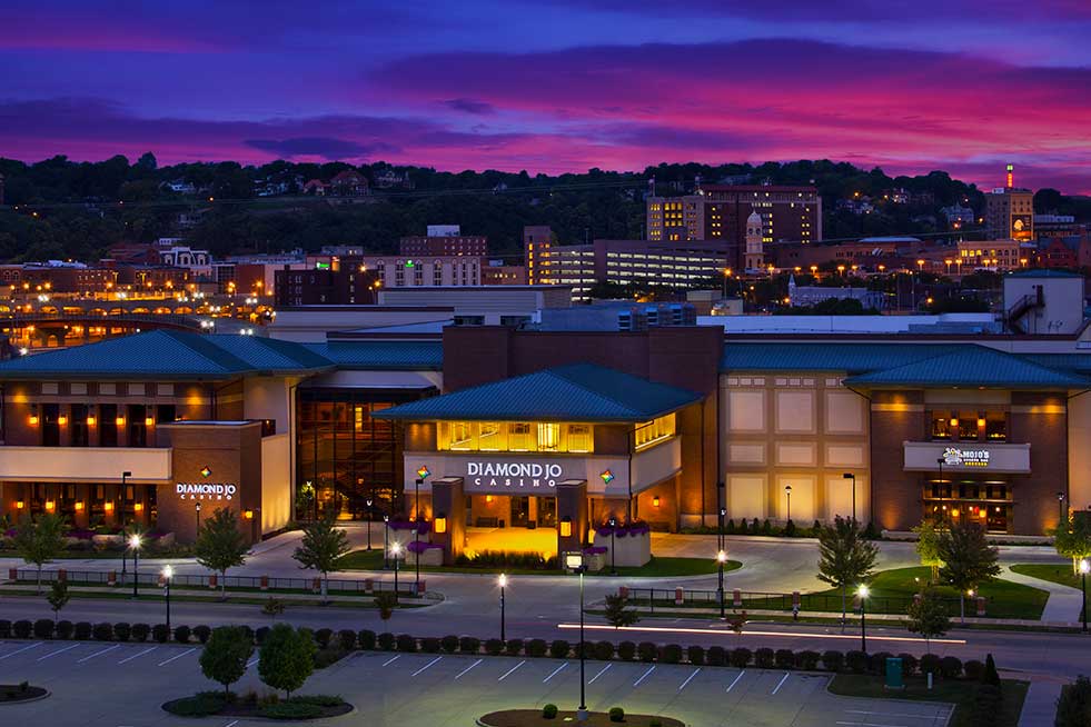 Diamond Jo Dubuque exterior image